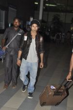 Shahid Kapoor return after last schedule of Kunal Kohli Movie in Airport, Mumbai on 6th Jan 2012 (19).JPG