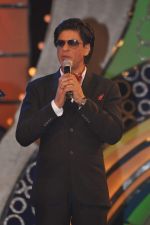 Shahrukh Khan at Umang Police Show 2012 in Mumbai on 7th Jan 2012 (211).JPG