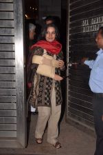 Shabana Azmi at Farhan Akhtar_s birthday bash in Bandra, Mumbai on 8th Jan 2012 (81).jpg