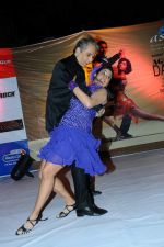 Renuka Shahane, Aditya Raj Kapoor at Ageless Dance show by Sandip Soparrkar in Sheesha Sky Lounge Gold on 10th Jan 2012 (44).JPG