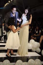 Dia Mirza, Rocky S walk the ramp for Rocky S at Kids Fashion Week day 1 on 17th Jan 2012 (60).JPG