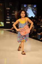 Kids walk the ramp for Mineral at Kids Fashion Week day 1 on 17th Jan 2012 (2).JPG