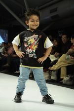 Kids walk the ramp for 612 Ivy League show at Kids Fashion Week day 2 on 18th Jan 2012 (54).JPG