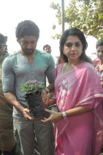 Farhan Akhtar plants a tree with Shaina NC in  Mumbai on 19th Jan 2012(67).jpg