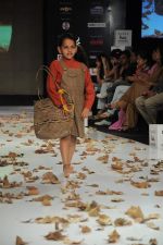 Kids walk the ramp for Ashima Singh Show at Kids Fashion Week day 3 on 19th Jan 2012 (22).JPG
