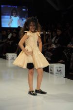 Kids walk the ramp for Kidology Show at Kids Fashion Week day 3 on 19th Jan 2012 (42).JPG