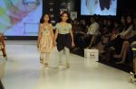 Kids walk the ramp for Payal Singhal Show at Kids Fashion Week day 3 on 19th Jan 2012 (16).JPG