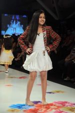 on Day 3 at India Kids Fashion Show in Intercontinental The Lalit on 19th Jan 2012 (6).JPG
