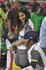 Ritesh Deshmukh, Genelia D Souza snapped at CCL match in Kochi on 23rd Jan 2012 (13).JPG