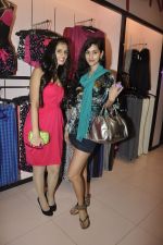Nishka Lulla at the launch of La Senza store in Pheonix, Kurla, Mumbai on 24th Jan 2012 (13).JPG