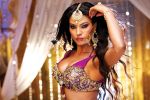 Veena Malik item Song Channo (1).jpg