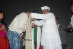 Akshaye Khanna, Anna Hazare at the Special screening of Gali Gali Chor Hai held for Anna Hazare in Mumbai on 25th Jan 2012 (66).JPG