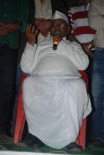 Anna Hazare at the Special screening of Gali Gali Chor Hai held for Anna Hazare in Mumbai on 25th Jan 2012 (53).JPG