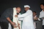 Anna Hazare at the Special screening of Gali Gali Chor Hai held for Anna Hazare in Mumbai on 25th Jan 2012 (70).JPG