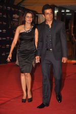 Sonu Sood at the 7th Chevrolet Apsara Awards 2012 Red Carpet in Yashraj Studio, Mumbai on 25th Jan 2012 (170).JPG