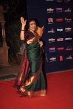 Vyjantimala at the 7th Chevrolet Apsara Awards 2012 Red Carpet in Yashraj Studio, Mumbai on 25th Jan 2012 (222).JPG