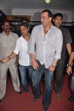 Sanjay Dutt with Agneepath stars visit various multiplex in Mumbai on 26th Jan 2012 (29).JPG