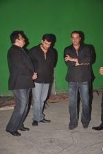Sanjay Dutt, Rishi Kapoor, Karan Malhotra at Agneepath success party in Yashraj on 27th Jan 2012 (21).JPG