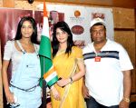 poonam pandey,madhavi sharma & satish shetty support Satish Shetty of Peninsula Grand Hotel organised blood donation camp in Andheri East on 27th Jan 2012.jpg