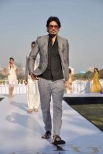 Shawar Ali at Designer Rahul Mishra showcases collection in Race Course on 28th Jan 2012 (27).jpg