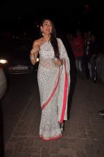 Karisma Kapoor at Sanjay Dutt_s bash in Aurus on 29th Jan 2012 (18).JPG