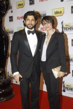 Farhan Akhtar, Adhuna Akhtar at 57th Idea Filmfare Awards 2011 on 29th Jan 2012 (46).jpg