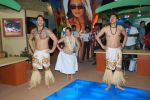 Hawaiin dancers at Maui Jim sunglasses launch in NSE Goregaon on 30th Jan 2012 (23).JPG