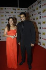 R Madhavan with wife at 57th Idea Filmfare Awards 2011 on 29th Jan 2012.jpg