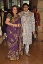 Vashu BHagnani at Ritesh Deshmukh and Genelia wedding in Grand Hyatt, Mumbai on 3rd Feb 2012 (32).JPG