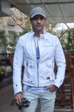 Rohit Roy at Ash Chandler and Junelia_s Wedding brunch at 212 in Mumbai on 5th Feb 2012 (39).JPG