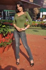 Sameera Reddy at Mcdowell Signature Derby day 1 in RWITC on 5th Feb 2012 (330).JPG