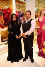 Shilpi with rajeev Gupta at the launch of fashion store Studio 169 in at Moments Mall, Kirti Nagar, New Delhi on 5th Feb 2012.JPG