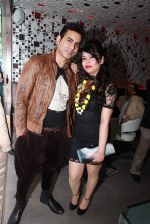 bharat and reshma grover at the launch of fashion store Studio 169 in at Moments Mall, Kirti Nagar, New Delhi on 5th Feb 2012.JPG
