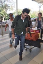  Ranbir Kapoor leaves for Varun Dhawan_s wedding in goa, Domestic Airport on 9th Feb 2012 (10).JPG