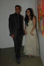 Akshay Kumar at Trishla Jain_s art event in Mumbai on 10th Feb 2012 (141).JPG