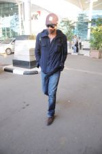 Ranbir Kapoor return from Varun Dhawan_s Wedding in Goa at Domestic Airport, Mumbai on 12th Feb 2012 (22).JPG