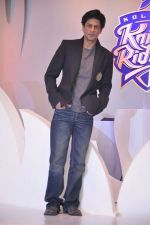 Shahrukh Khan unveil KKR new logo in Trident, Mumbai on 13th Feb 2012 (28).JPG