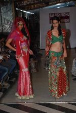 at Designer Saazish Sidhu and Shaina Singh debut bridal show in Khaugalli on 13th Feb 2012 (2).JPG