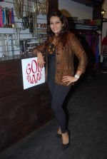 at Golmaal store celebrates Valentine in Lokhandwala, Mumbai on 13th Feb 2012 (42).JPG