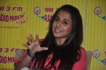 Vidya Balan at Radio Mirchi in Parel, Mumbai on 15th Feb 2012 (35).JPG