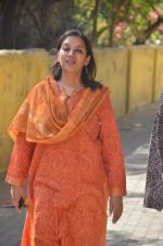 Shabana Azmi cast their votes in Maharashtra civic polls Mumbai on 16th Feb 2012 (47).JPG