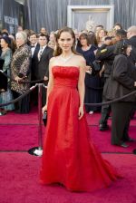 at 84th Annual Academy Awards on 26th Feb 2012 (113).jpg