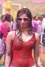 at Colors Holi bash in Filmcity, Mumbai on 27th Feb 2012 (58).JPG