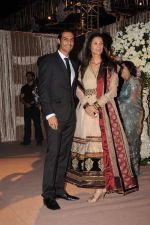 Arjun Rampal, Mehr Rampal at the Honey Bhagnani wedding reception on 28th Feb 2012 (22).JPG