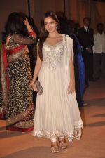 Shazahn Padamsee at the Honey Bhagnani wedding reception on 28th Feb 2012 (132).JPG