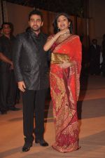 Shilpa Shetty, Raj Kundra at the Honey Bhagnani wedding reception on 28th Feb 2012 (231).JPG