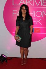 Anita Dongre at Lakme fashion week opening bash in Blue Frog on 1st March 2012 (67).JPG
