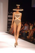 Model walk the ramp for Masaba Shivan Naresh Show at lakme fashion week 2012 on 2nd March 2012 (2).JPG
