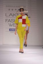 Model walk the ramp for Masaba Shivan Naresh Show at lakme fashion week 2012 on 2nd March 2012 (39).JPG