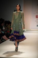Model walks the ramp for Anand Kabra at Wills Lifestyle India Fashion Week Autumn Winter 2012 Day 1 on 15th Feb 2012 (38).JPG